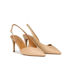 Aquamarie Zapatos beige de piel con tacón medio y punta fina
