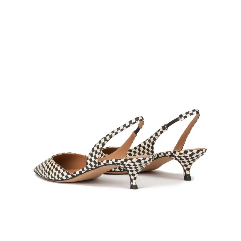 Blanque Zapatos destalonados de punta fina a cuadros blancos y negros
