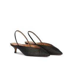Lanequia Zapatos bajos destalonados de punta fina en rafia color negro