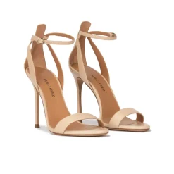 Martina Sandalias de tacón alto fino en piel beige con pulsera