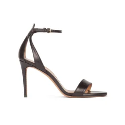 Omaira Sandalias minimal de tacón alto en piel color negro con pulsera